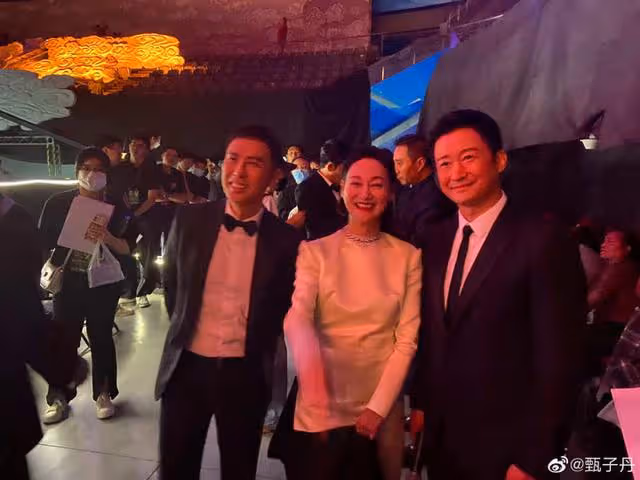 甄子丹60歲大壽廣邀圈中好友,與前妻所生兒子罕露面,女兒已出道