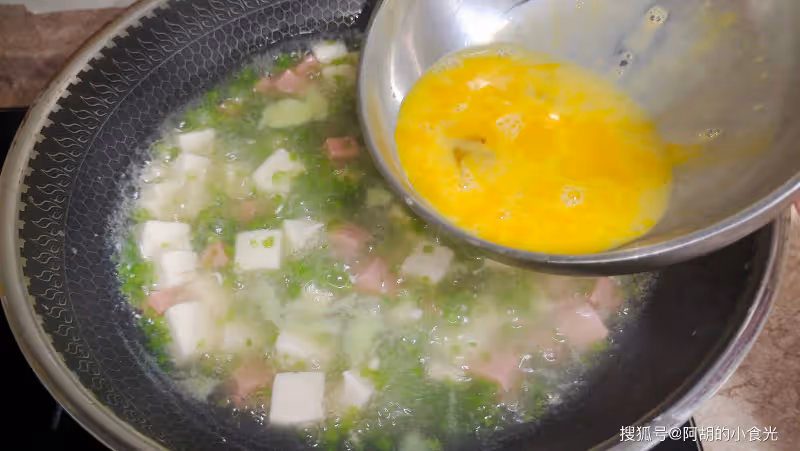 豆腐和它也是一對，嘗試過的人不多！飯前來一碗，嘗鮮開食慾，夏天才能吃到