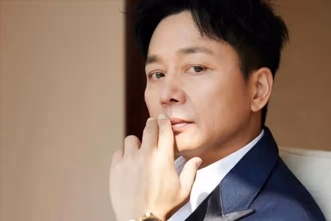 娛樂圈再爆大瓜,一線男神演員私生活混亂,專找外國女人發生關係