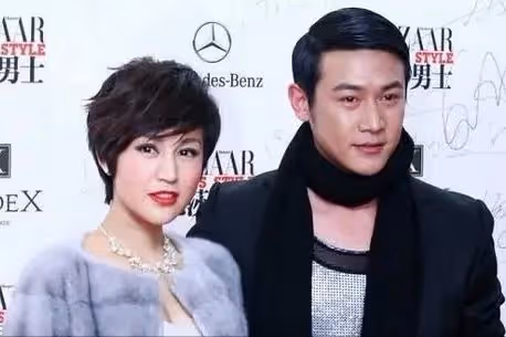 娛樂圈再爆大瓜，一線男神演員私生活混亂，專找外國女人發生關係