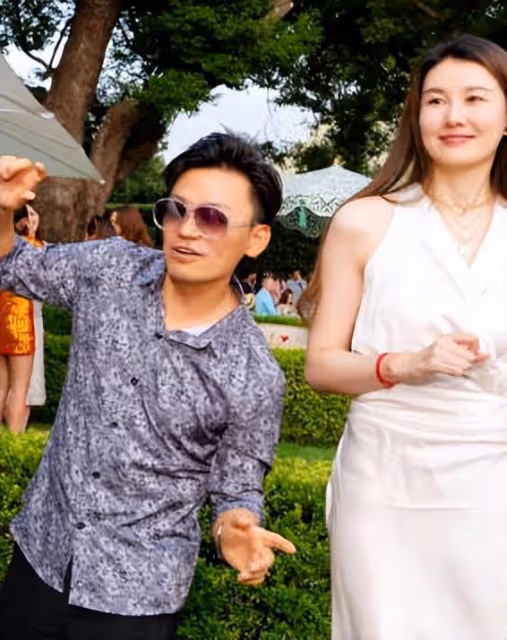 甄子丹60歲大壽,成龍周杰倫為其慶生,王寶強馮清合體跳舞超恩愛