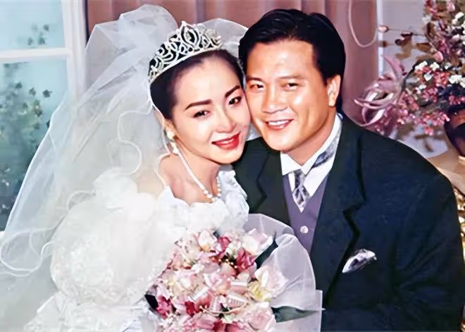 萬梓良前妻為學霸女兒慶生!愛女打扮像男孩,是內地6家餐廳老闆