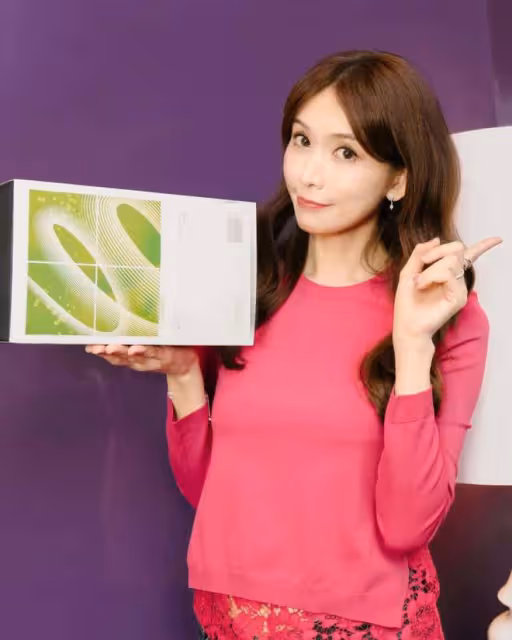 48歲林志玲被疑懷二胎！近照腹部隆起孕味濃，小7歲老公屢傳家暴