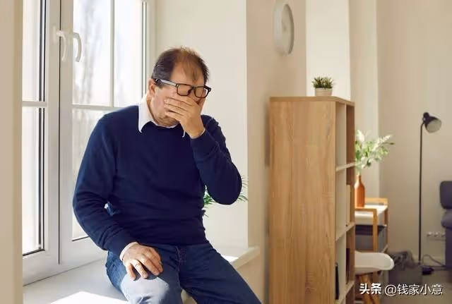 我給岳父養老八年,老家拆遷的消息傳來後,小舅子隔天就來搶人