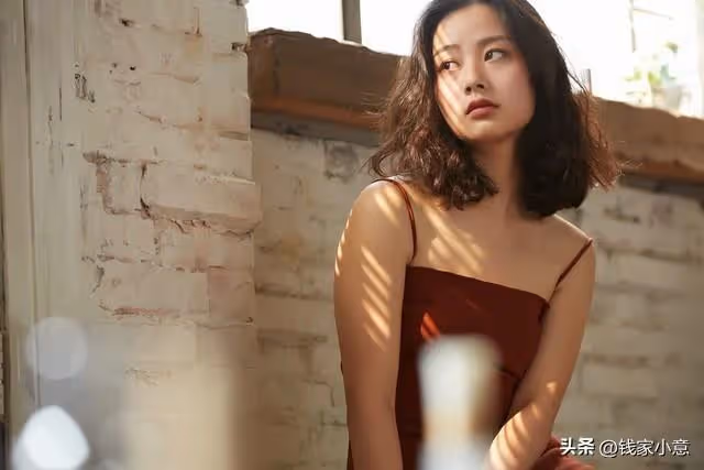 外派三年回國後,晚上抱著妻子情難自禁,卻發現了她身上的大秘密
