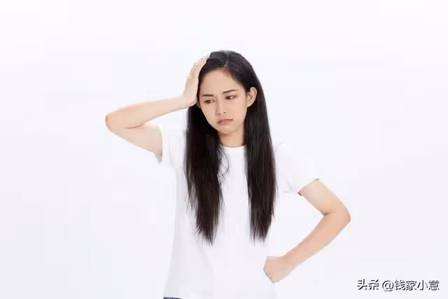 公婆賣房替小叔子還債50萬後盯上了我的新房，婆婆：新房借我住
