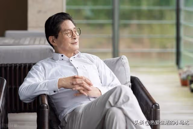 參加了三個老年團,見識了圈子的醜陋現象後,我決定一個人玩更好
