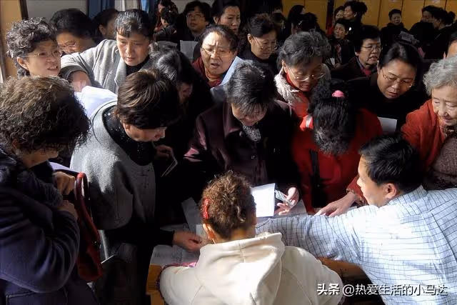 參加了三個老年團,見識了圈子的醜陋現象後,我決定一個人玩更好