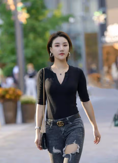 優雅迷人的衣服,美麗迷人如花朵
