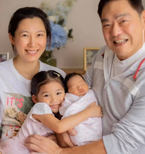 富貴!前港姐曬法國私人莊園,未婚先孕嫁大25歲富商今年再誕一子