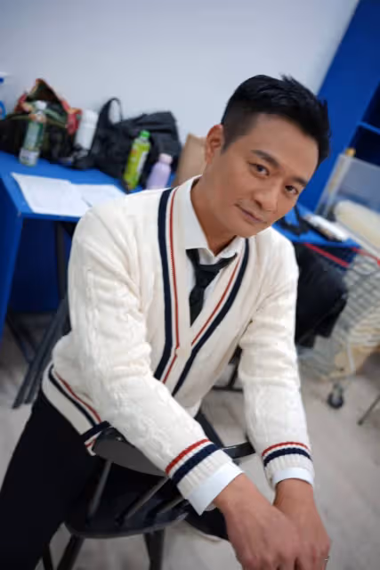 為賺錢拚了?他驚見「48歲林佑星轉行送貨員」,警衛「把他帶到倉庫」本人回應了