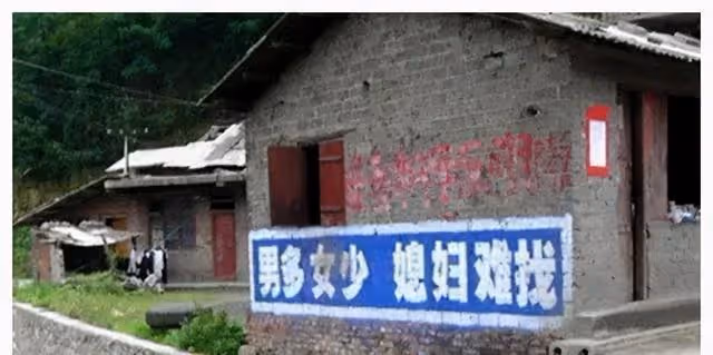 三兒子都是光棍,原因太真實,老母親老淚縱橫:我到底做錯了什麼?