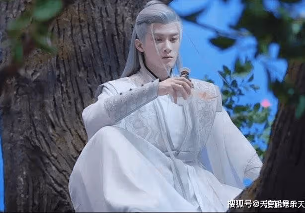 《長相思》相柳為什麼要吸小六的血?《長相思》小六的血有多特殊?