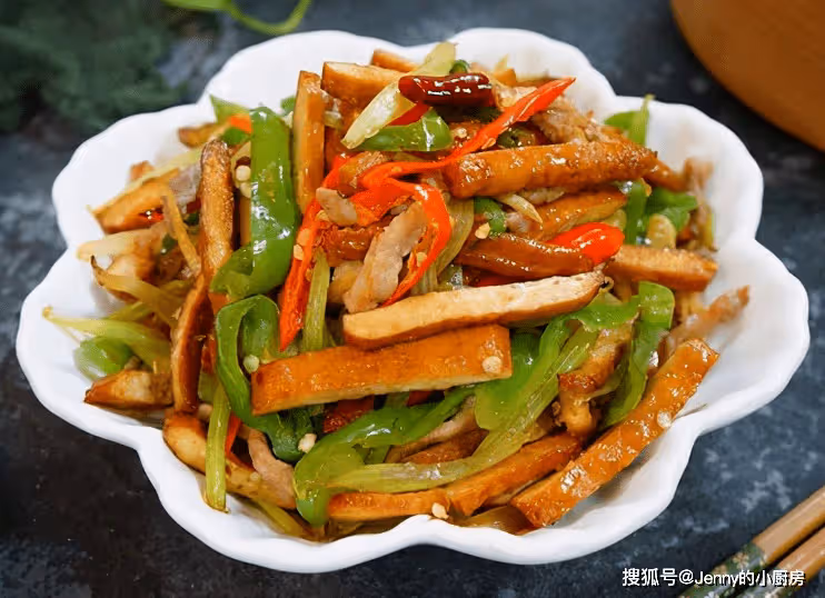 推薦5道下飯菜,香辣開胃又簡單,好吃不貴,照著做不用點外賣
