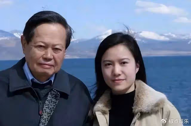 翁帆終於醒悟,寫詩「我得走了」,源於楊振寧18億遺產分配給兒女