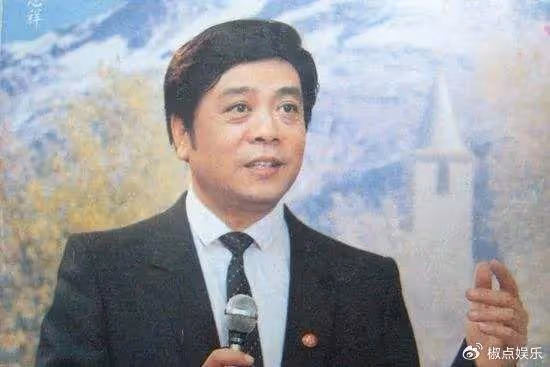 趙忠祥臨終前,故意避開家人,對倪萍說:那5億全給我的心肝寶貝