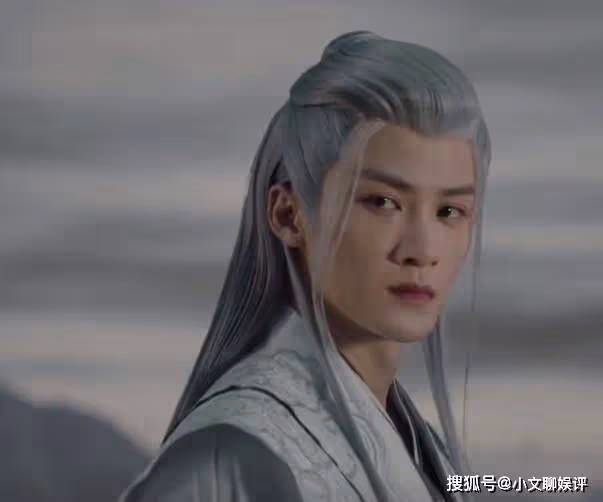 《長相思》小夭生父身份曝光,轉身投入相柳懷抱,瑲玄發動戰爭搶奪