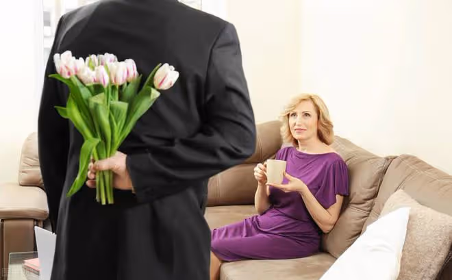 70歲老漢仗著自己退休金高,不要子女不要房和婦女結婚,後來怎樣