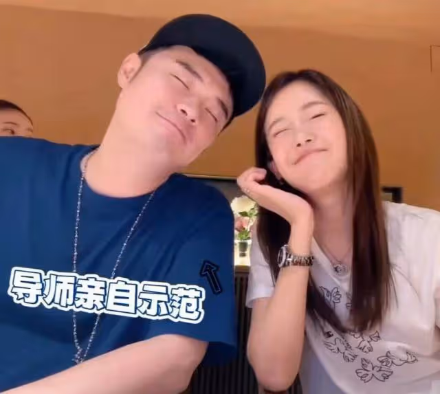 陳赫帶老婆看鹿晗演唱會,39歲張子萱保養得當,評論區卻遭到翻車