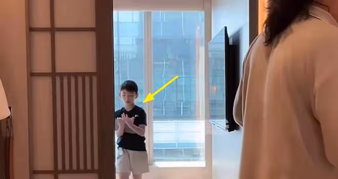 張蘭被大S警告!本人淡定逛街被偶遇,精氣神十足衣品不輸辣妹!