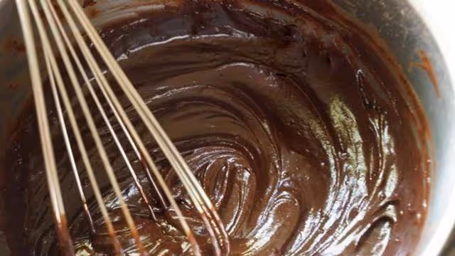 無油巧克力大理石牛角麵包，操作簡單全程免揉~