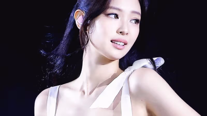 BLACKPINK成員Jennie在減肥？網友希望臉頰上的嬰兒肥能保留