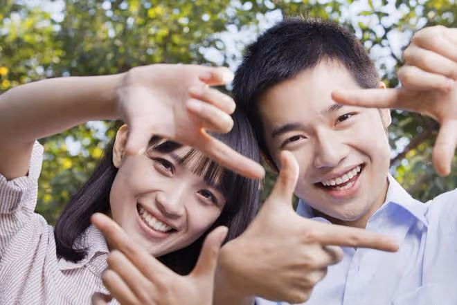 兒子不在了,老漢像父親一樣把兒媳嫁出去,沒想到自己也贏得愛情