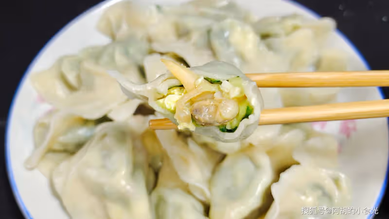 不愧是「天下第一鮮」,夏天用它包餃子,夠鮮美、夠營養,一口一個好過癮