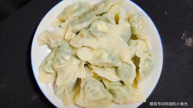 不愧是「天下第一鮮」，夏天用它包餃子，夠鮮美、夠營養，一口一個好過癮