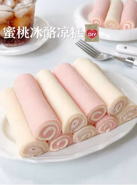 糯嘰嘰 ，冰冰涼🍑蜜桃冰酪涼糕巨好吃‼️