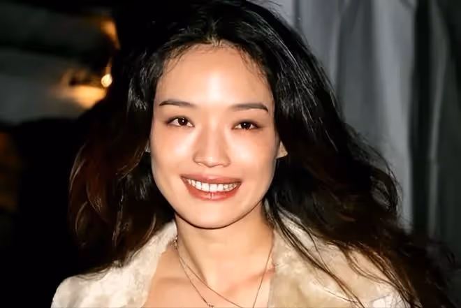 被5位女星驚艷到：白髮不染，不整科技臉，用鬆弛感詮釋優雅老去