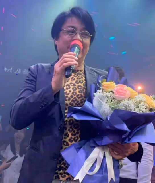 亞視一哥內地酒吧商演!發福變化大出場費5萬,曾賣房救重病妻子
