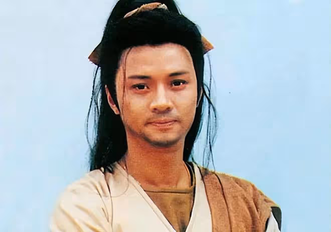 亞視一哥內地酒吧商演!發福變化大出場費5萬,曾賣房救重病妻子
