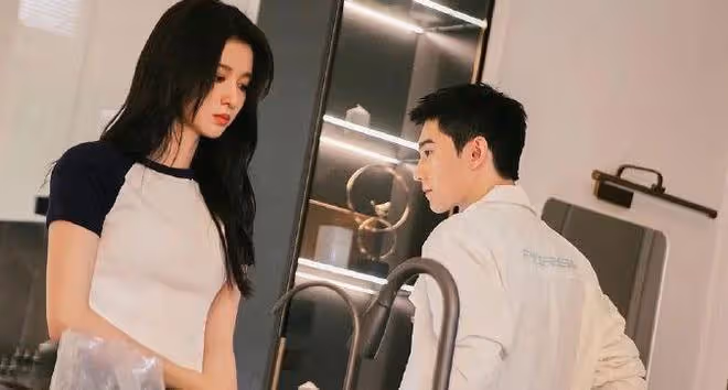 王楚然被曝耍大牌,稱素人長得像女巫,疑似搶占同學名字