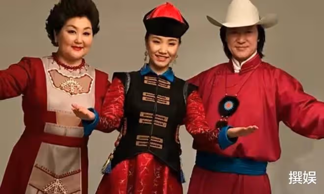 《吉祥三寶》女兒嫁給了韓國丈夫,遺憾父親去世,母親高興中帶淚