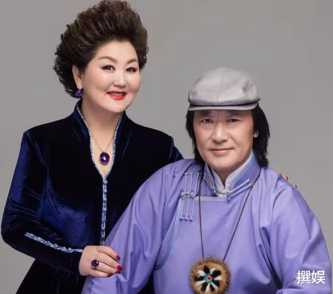 《吉祥三寶》女兒嫁給了韓國丈夫,遺憾父親去世,母親高興中帶淚