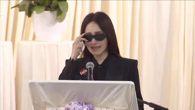 李玟追思會:蕭亞軒韓紅痛哭,眾星挨個致詞,老公繼女一臉冷漠!