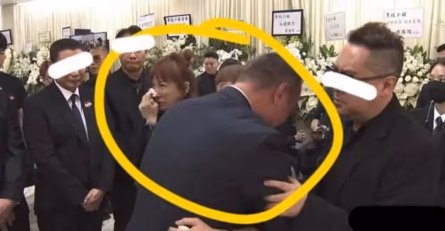 李玟追思會3大悲情瞬間:二姐哭訴李玟老公是兇手,樂裕民很冷漠