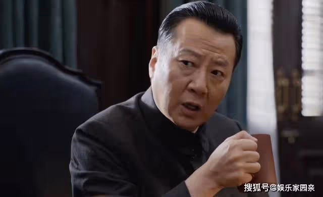 《潛行者》軍統高級特工銀狐到底是誰?看懂了這三個細節才恍然大悟