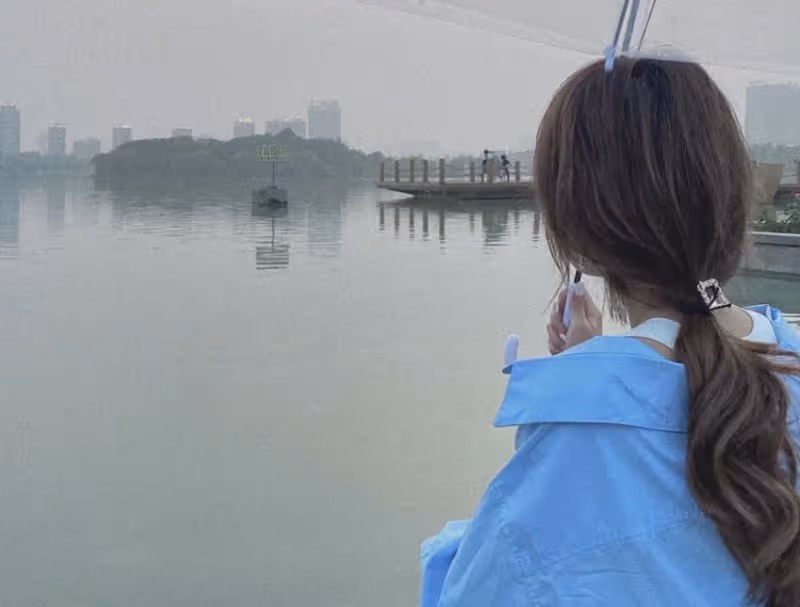 結婚當晚老公坦白他欠了80萬，我爸打算幫他還，他卻寄來一件壽衣