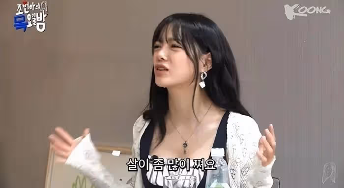 26歲女星抱怨拍動作戲時發胖了,笑稱劇中每個剪輯都有不同的臉型