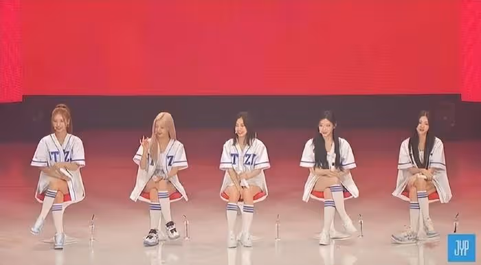 「夏日女王歸來」,她們圓滿完成回歸秀,主打歌引發韓國網友熱議