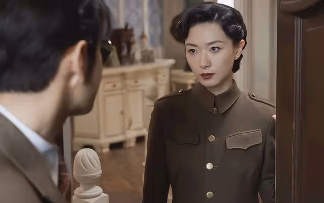 蔣欣問萬茜:為何會特別出演《潛行者》蘇雅露?萬茜回復讓人笑翻
