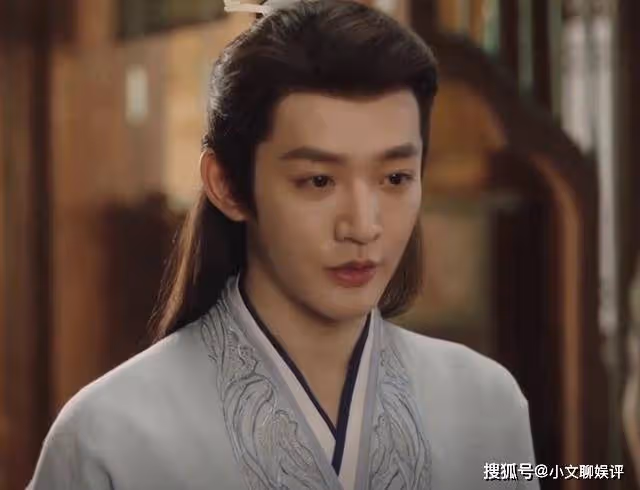 《長相思》小夭恢復女身吊打阿念,塗山璟龍骨獄告白,相柳實慘