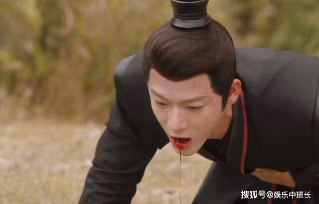 《長相思》給相柳輸血,為瑲玹拚命,小夭到底有沒有愛過他們?