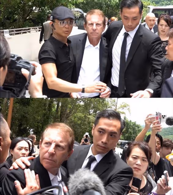 李玟老公在火葬場險遭圍毆,女歌迷情緒激動拍打車窗怒斥他是兇手