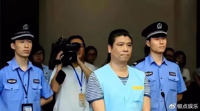 女富豪胡潔的發家史：26歲白手起家，前夫入獄16年，後改嫁周立波