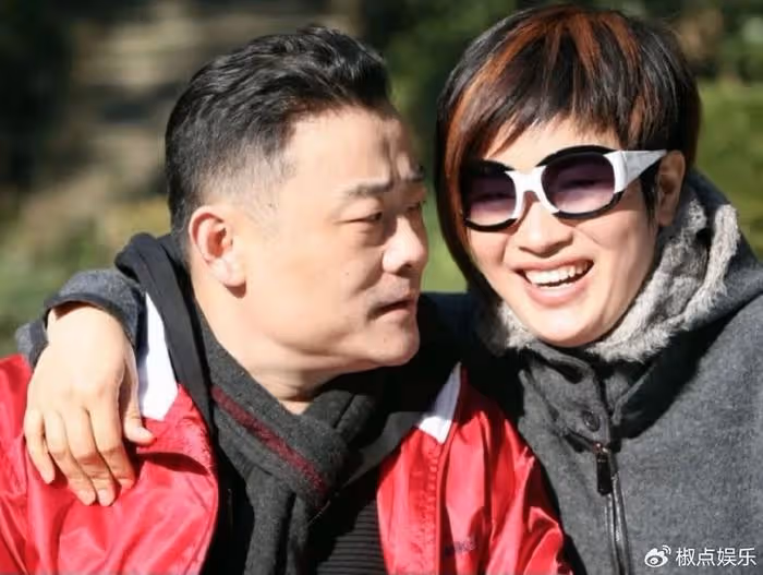 女富豪胡潔的發家史:26歲白手起家,前夫入獄16年,後改嫁周立波