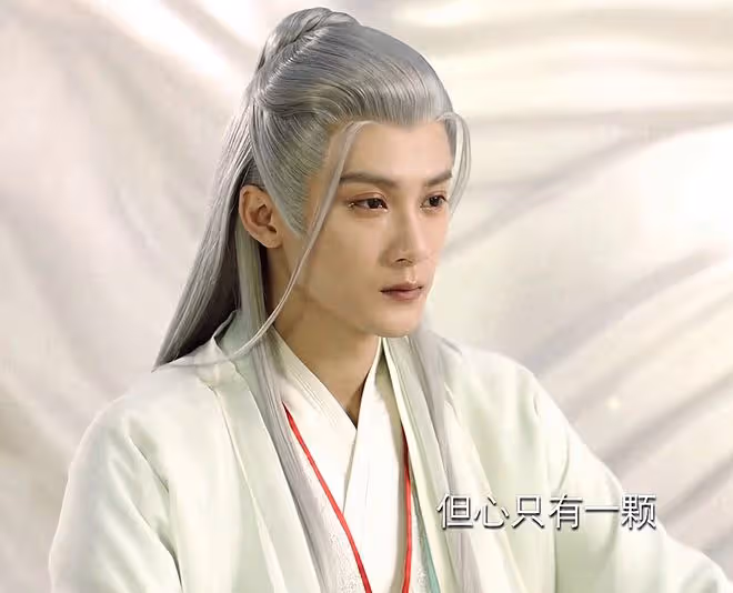 《長相思》相柳結局:九命耗盡慘死,死前給小夭一句話,小夭崩潰