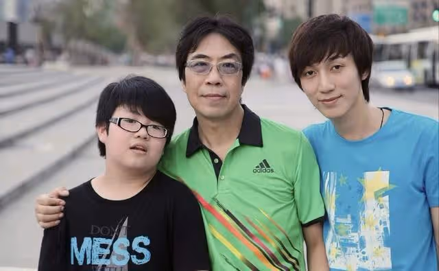 突傳死訊!TVB知名監製不幸離世,意外中風致左手完全癱瘓